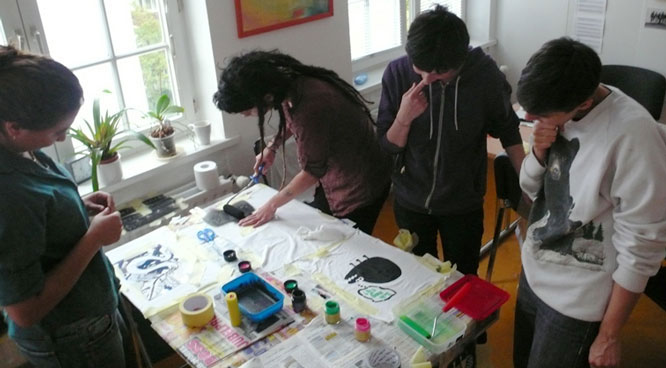 Participants making their stencils.