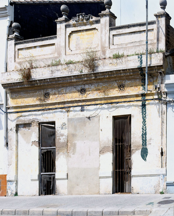 Cabañal house with a braid painted on its facade. Foto